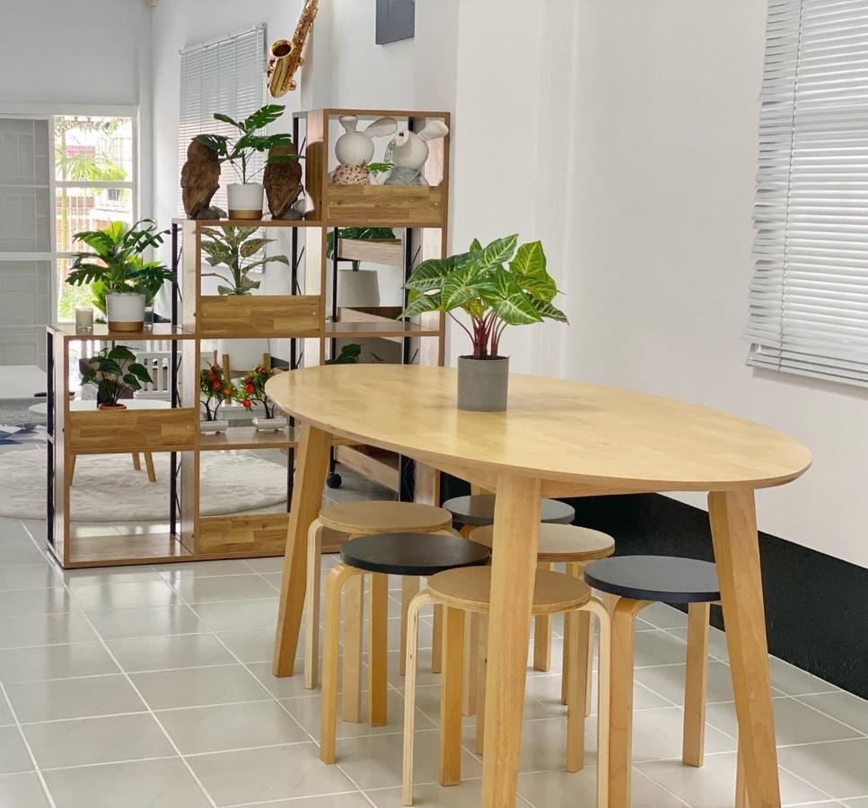 Boxsoon Nimman 2 # 4Beds 3Baths Villa Chiang Mai Dış mekan fotoğraf